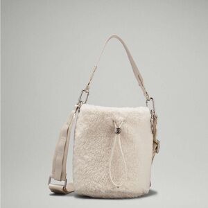 Lululemon Fleece Crossbody Bucket Bag